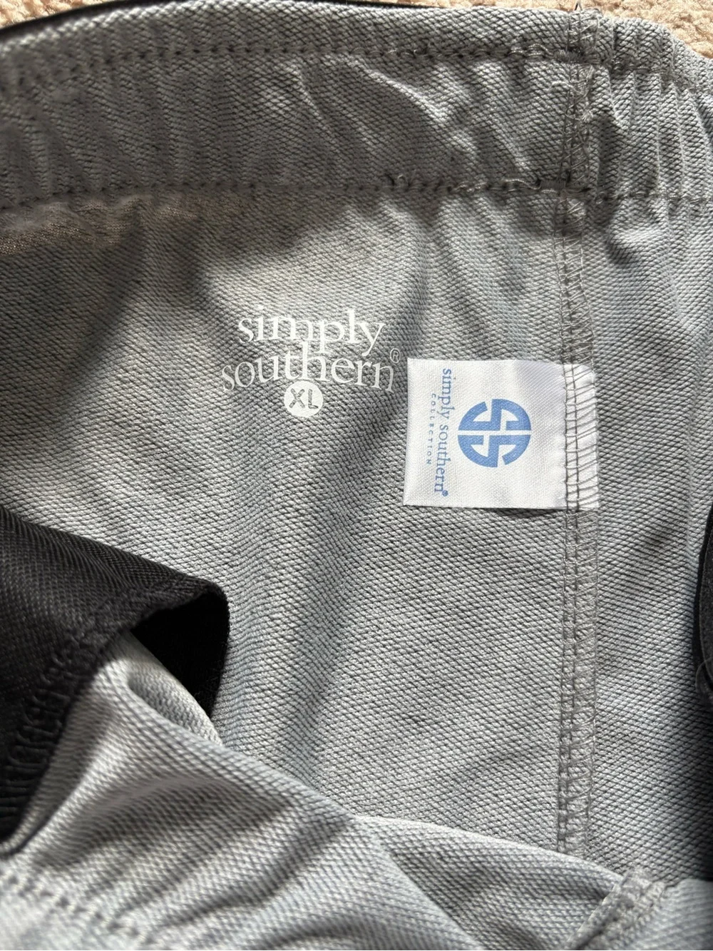 Simply Southern Heather Gray Athletic Shorts •Size XL